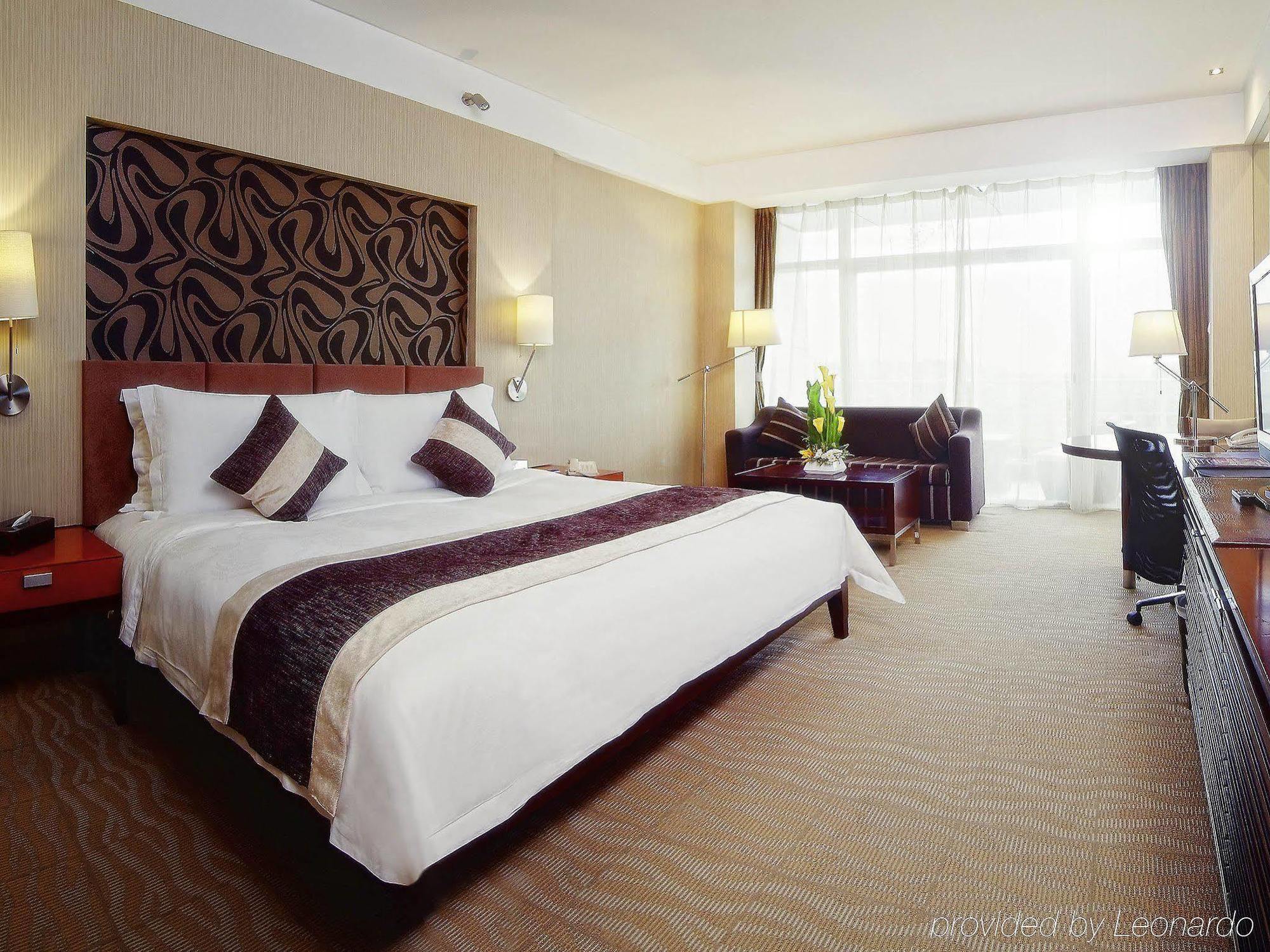 Novotel Bauhinia Shenzhen Exterior photo