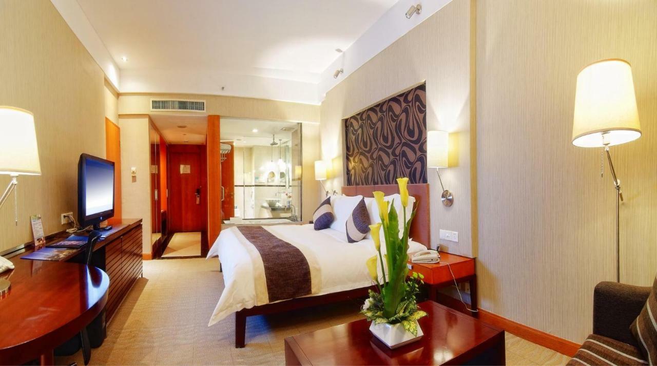 Novotel Bauhinia Shenzhen Exterior photo